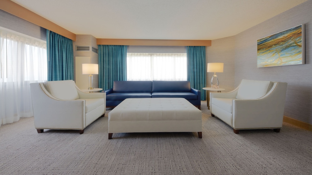 SOUTH ONE BEDROOM SUITE 1 KING NON - SMOKING del hotel Tropicana Atlantic City