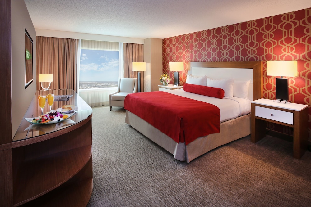 HAVANA DELUXE ROOM 1 KING NON - SMOKING del hotel Tropicana Atlantic City. Foto 1