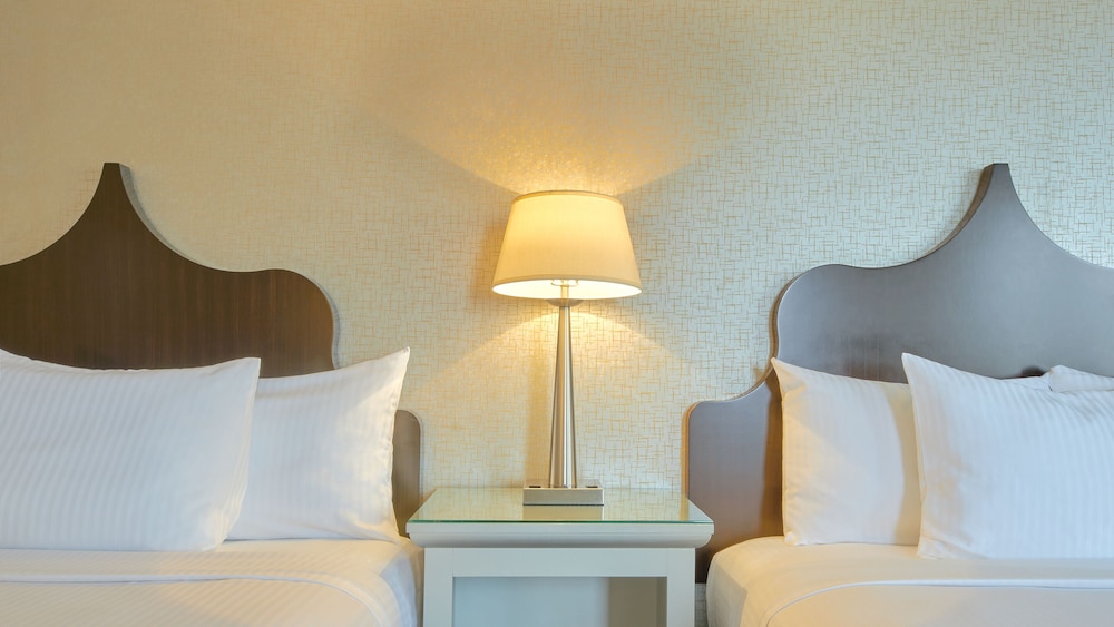 CHELSEA CLASSIC ROOM 2 QUEEN NON - SMOKING del hotel Tropicana Atlantic City. Foto 2