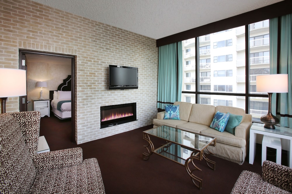 CHELSEA ONE BEDROOM SUITE 1 KING NON - SMOKING del hotel Tropicana Atlantic City