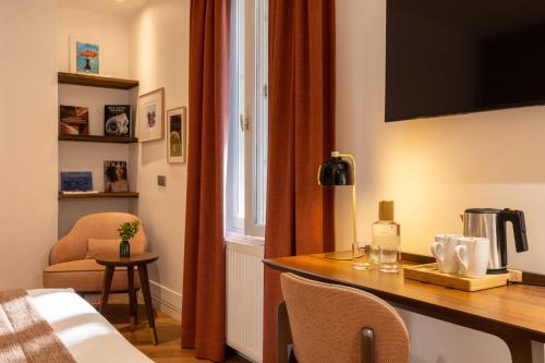 Habitación Doble Confort del hotel Europe Hotel Paris Tour Eiffel. Foto 2