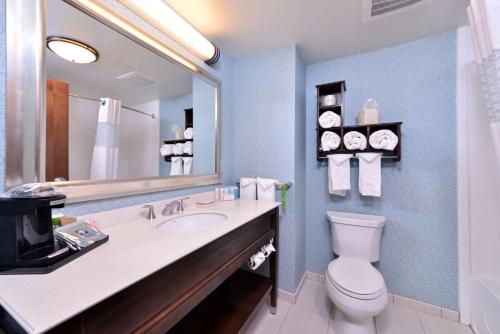 Habitación adaptada para personas con discapacidad auditiva - No fumadores - 2 camas dobles del hotel Hampton Inn Rome. Foto 2