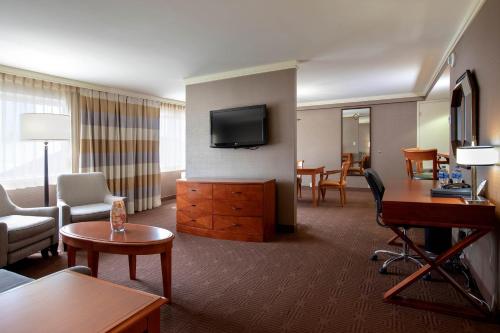 Suite nivel Concierge, 1 cama King o 2 camas Queen - Planta Concierge del hotel Sheraton Niagara Falls