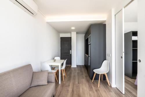 Apartamento Superior de 1 dormitorio (2 adultos + 2 niños de hasta 10 años) del hotel Comtat Sant Jordi. Foto 6