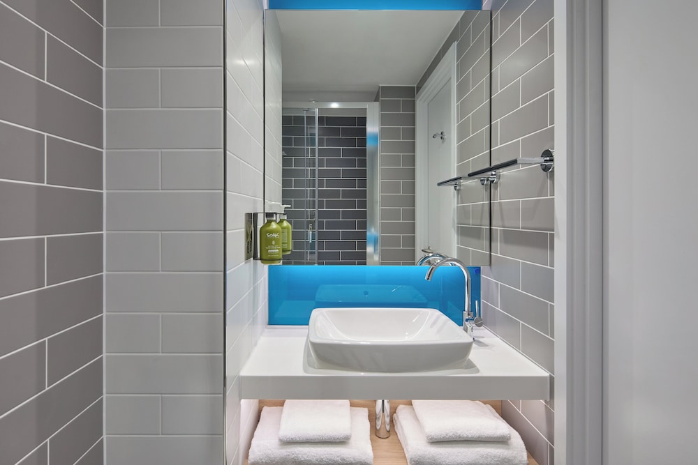 Habitación estándar, 1 cama doble (Free Hot Breakfast) del hotel Holiday Inn Express London - Limehouse, An Ihg. Foto 13