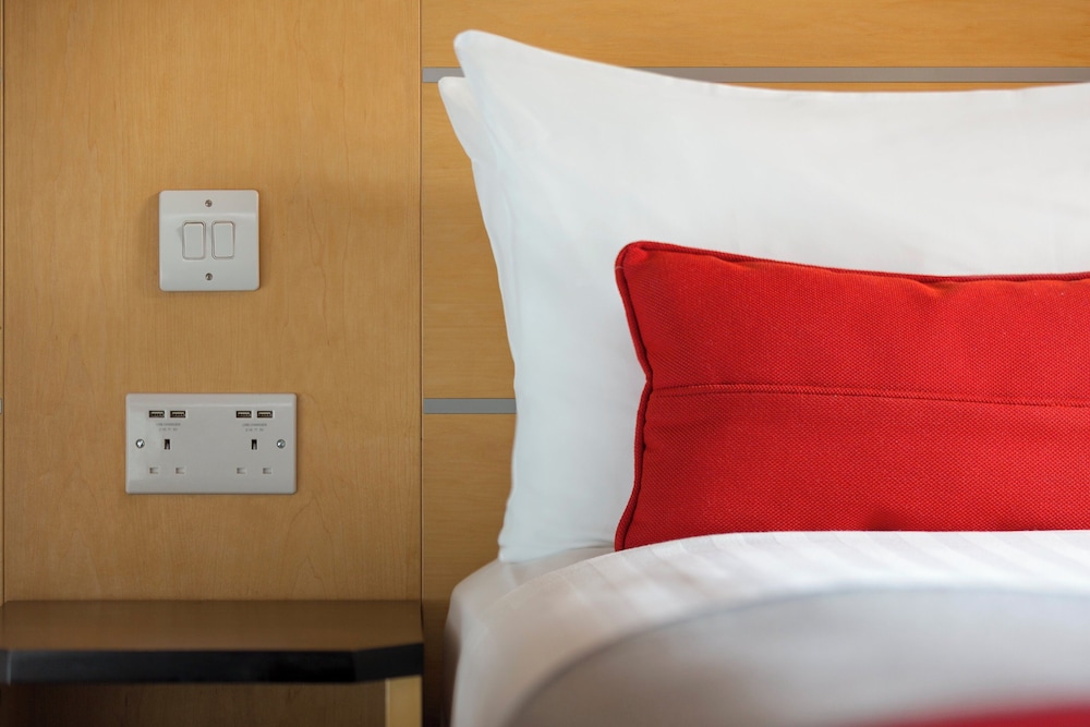 Habitación estándar, 2 camas individuales del hotel Holiday Inn Express Park Royal. Foto 9