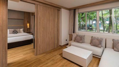 Habitación Familiar con acceso a la piscina del hotel Phuket Graceland Resort and Spa. Foto 1