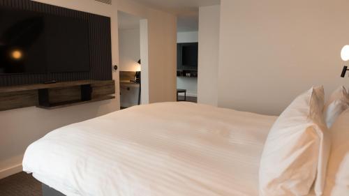 Habitación Premium con cama King y vistas del hotel Holiday Inn London Camden Lock, An Ihg. Foto 8