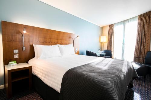 Habitación Estándar con cama Queen del hotel Holiday Inn London Camden Lock, An Ihg. Foto 2
