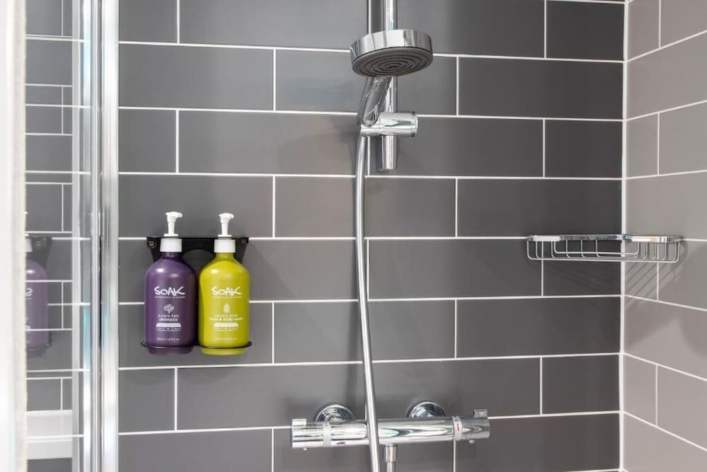 Habitación estándar, 1 cama doble con sofá cama del hotel Holiday Inn Express London - Southwark, An Ihg. Foto 5