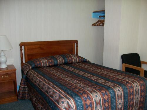 Habitación Doble del hotel Mohican. Foto 2