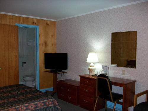 Habitación cuádruple del hotel Mohican. Foto 2