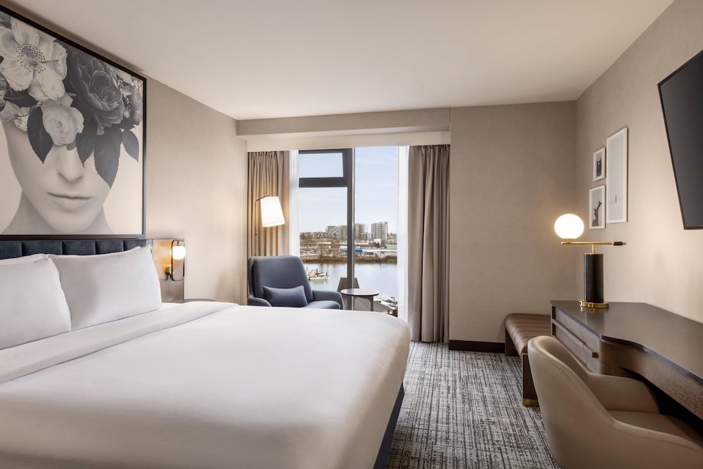 Habitación doble 1 Cama king Accesible del hotel Radisson Blu Vancouver Airport and Marina. Foto 3