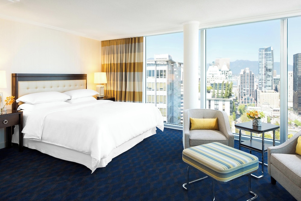 Habitación, 1 cama de matrimonio grande (Low Floor) del hotel Sheraton Vancouver Wall Centre. Foto 4