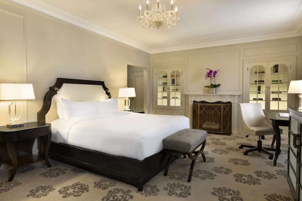 Suite junior, 1 cama de matrimonio grande (with Sofa bed) del hotel Fairmont Vancouver. Foto 2