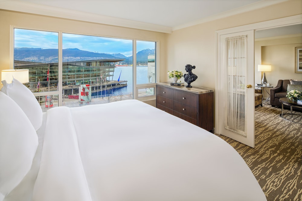 Suite, 1 cama de matrimonio grande (West Coast) del hotel Fairmont Waterfront. Foto 4