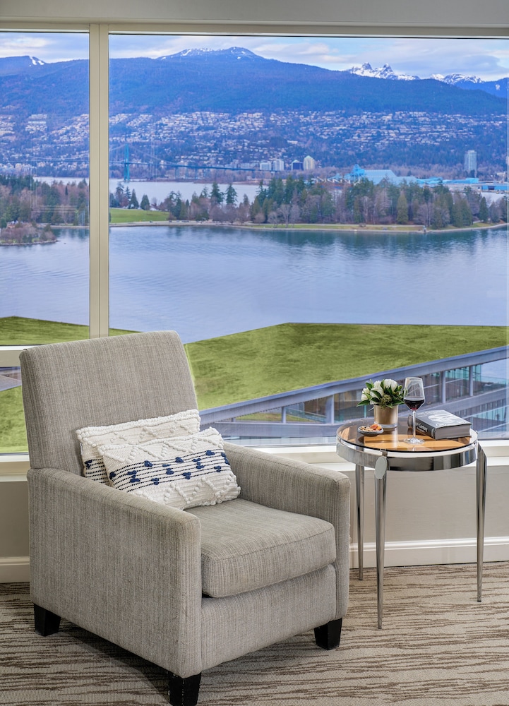 Habitación Signature, 2 camas dobles (Harbor and Stanley Park View) del hotel Fairmont Waterfront. Foto 5