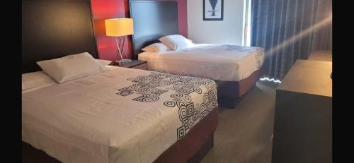 Habitación Doble Estándar con 2 camas grandes del hotel Americas Best Value Inn Horseheads