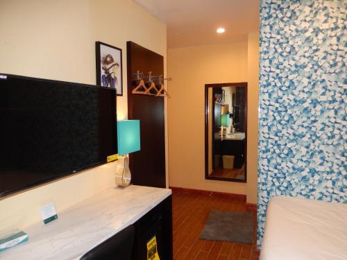 Habitación Doble - No fumadores del hotel Quality Inn Near Sunset Park. Foto 1