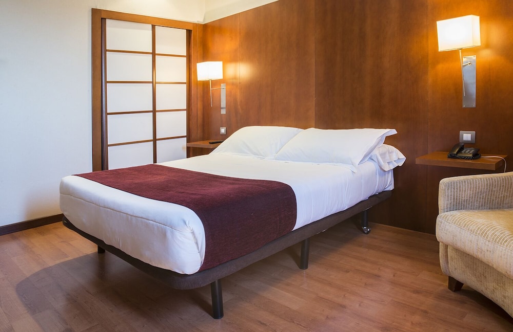 Habitación doble, 1 cama doble o 2 individuales del hotel Xon's Valencia. Foto 11