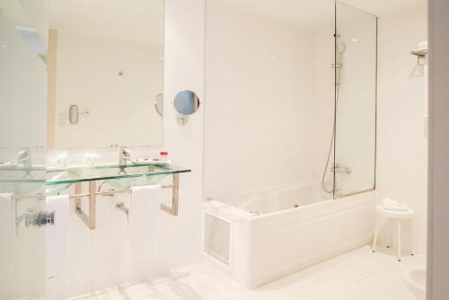 Habitación Doble - 1 o 2 camas del hotel Xon's Valencia. Foto 14