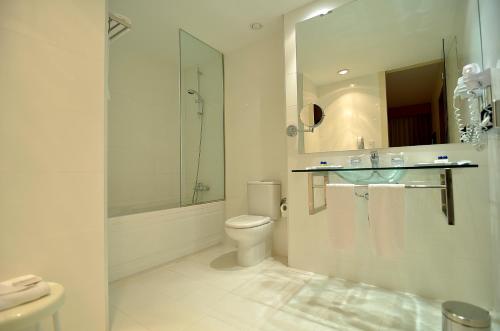 Oferta romántica - Habitación Doble Superior del hotel Xon's Valencia. Foto 4