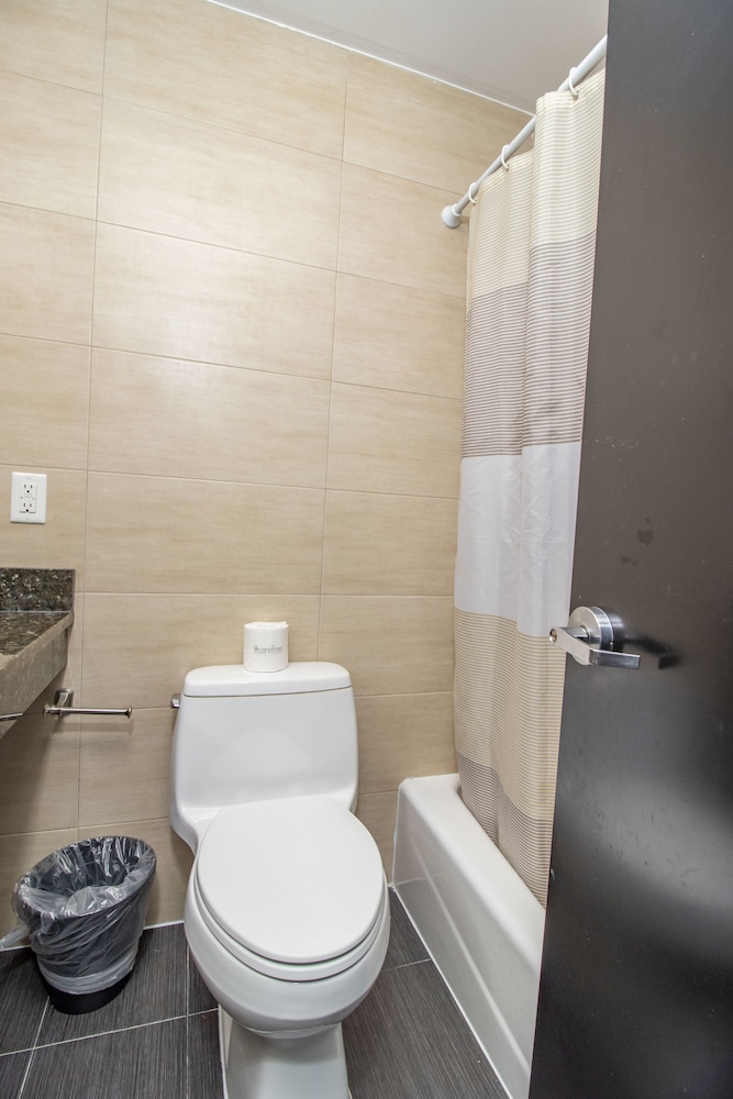 Habitación, 2 camas individuales del hotel Canal Loft & Hotel. Foto 7