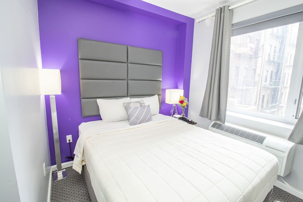 Habitación, 1 cama de matrimonio del hotel Canal Loft & Hotel. Foto 6