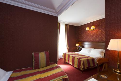 Habitación Triple del hotel Niel