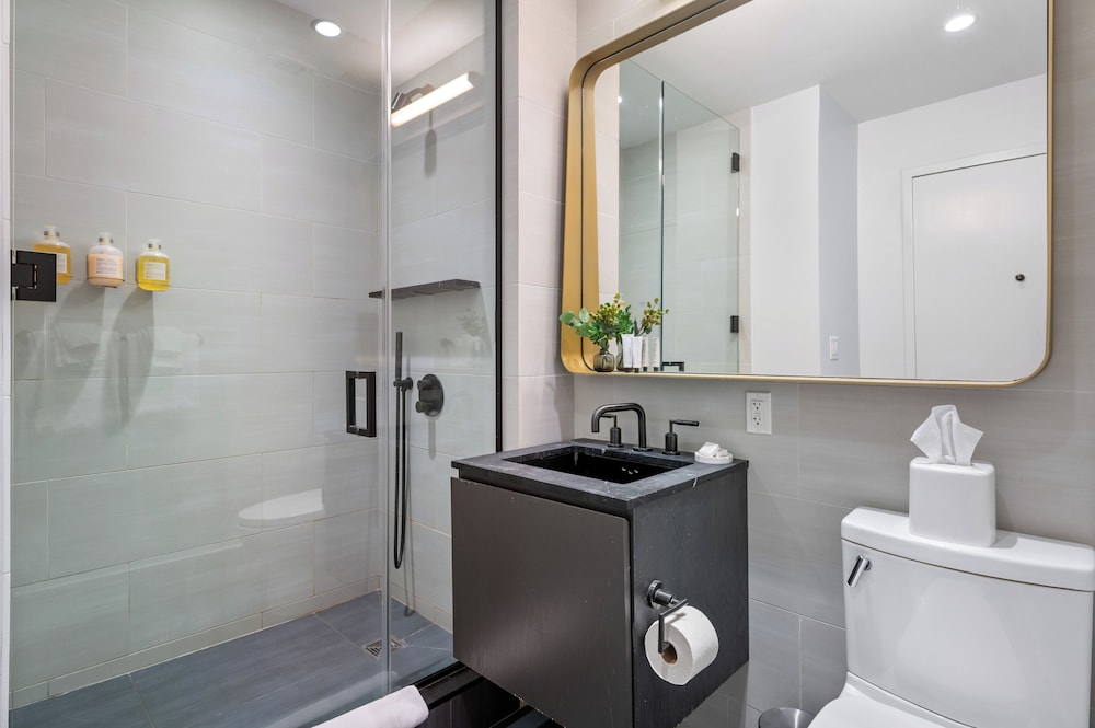 Suite ejecutiva, 1 cama de matrimonio grande con sofá cama, cocina del hotel Sonder City Hall Park. Foto 21