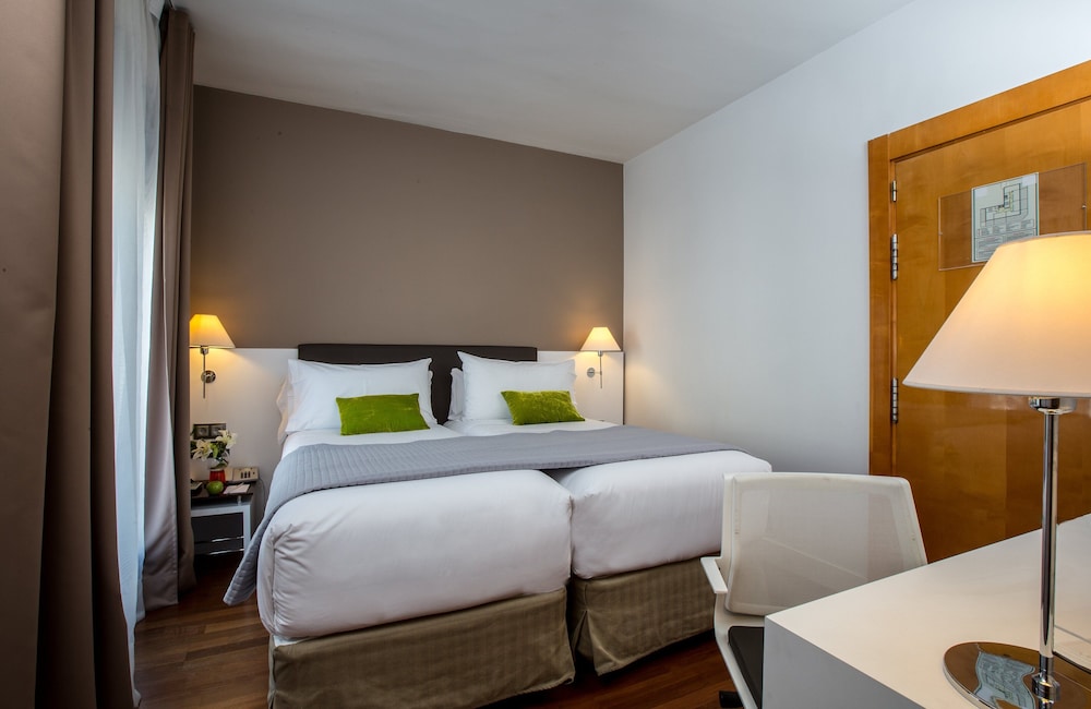Habitación Deluxe del hotel Leonardo Boutique Madrid. Foto 7