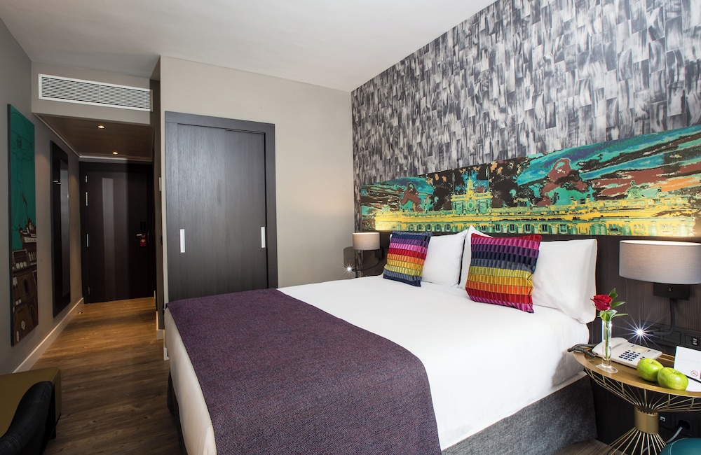 Habitación Confort del hotel Leonardo Boutique Madrid. Foto 3
