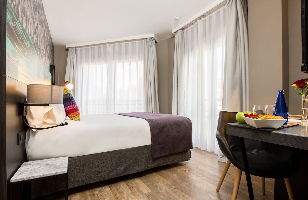 Habitación Confort del hotel Leonardo Boutique Madrid. Foto 8