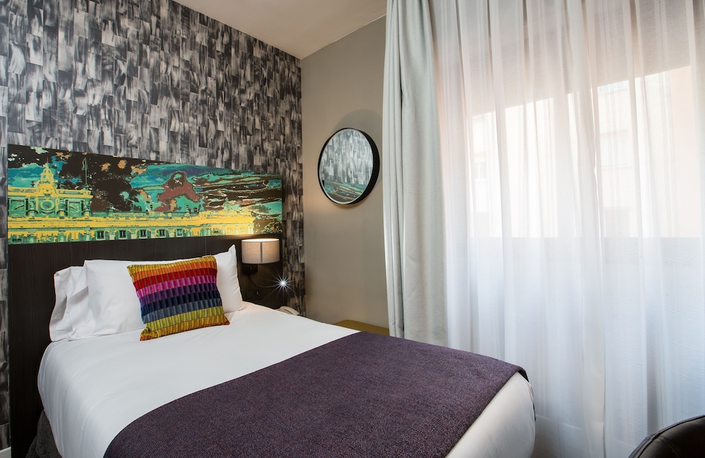 Habitación individual económica del hotel Leonardo Boutique Madrid