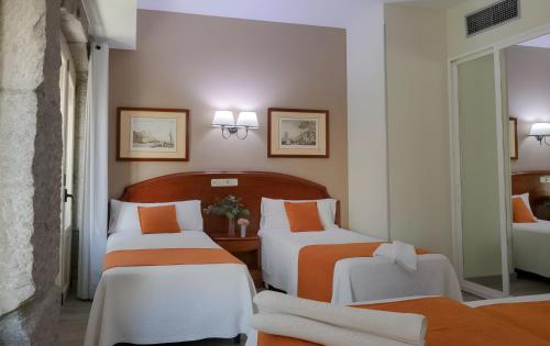 Habitación Cuádruple del hotel San Lorenzo. Foto 15