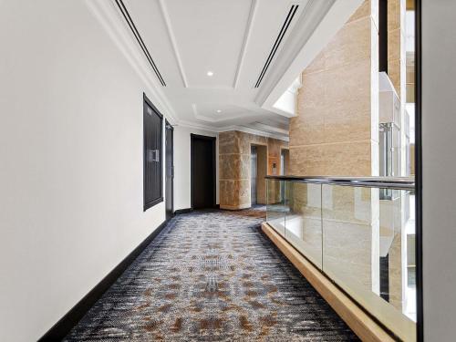 One - Bedroom Apartment - Complimentary Transfer to Kite Beach and Dubai Mall / Burj Khalifa del hotel Mövenpick and Apartments Bur Dubai. Foto 6