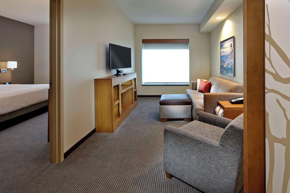 Suite Accesible | Dos Camas Queen / Bañera (Más Sofá Cama) del hotel Hyatt Place Warwick/providence Airport. Foto 3