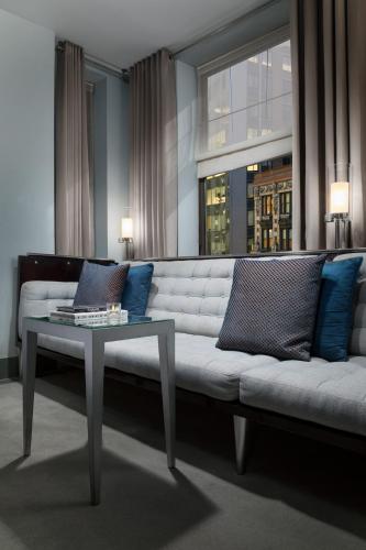 Habitación Superior - 1 cama grande del hotel Royalton. Foto 2