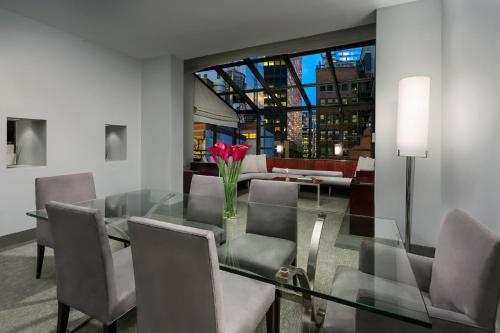 Suite con balcón del hotel Royalton. Foto 3