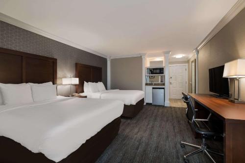 Habitación con 2 camas grandes - No fumadores del hotel Comfort Inn & Suites Plattsburgh. Foto 2