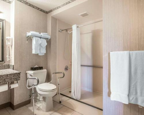 Business Double Room with Two Double Beds - Accessible/Non - Smoking del hotel The Marx. Foto 2