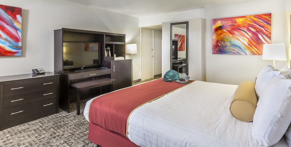 Habitación Deluxe con vistas, una cama King, No fumadores del hotel Lake Powell Resort. Foto 4