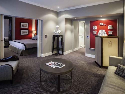 Suite con vistas al patio del hotel Park Grenoble - Mgallery. Foto 2
