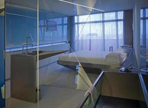 Habitación Deluxe del hotel Puerta América. Foto 7