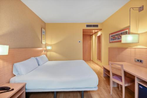 Habitación Doble del hotel B&B Tarragona Valls. Foto 12