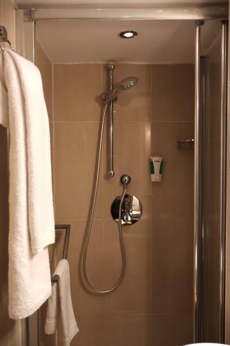 Habitación Individual Superior del hotel Dreamtel London Kensington. Foto 8