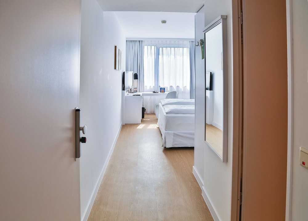 Habitación Estandar del hotel Frankfurt Messe Affiliated By Meliá. Foto 3