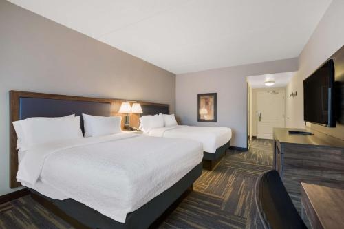 Habitación para no fumadores - 2 camas grandes del hotel Hampton Inn and Suites Plattsburgh. Foto 7