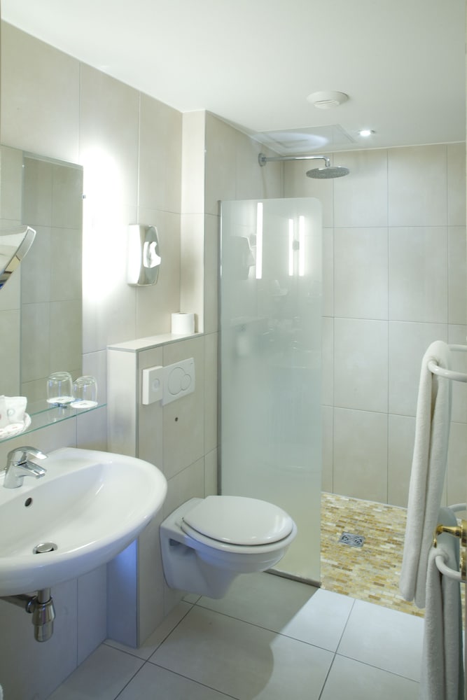 Habitación clásica del hotel Grand Bristol. Foto 3