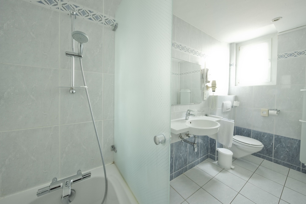 Habitación superior del hotel Grand Bristol. Foto 4